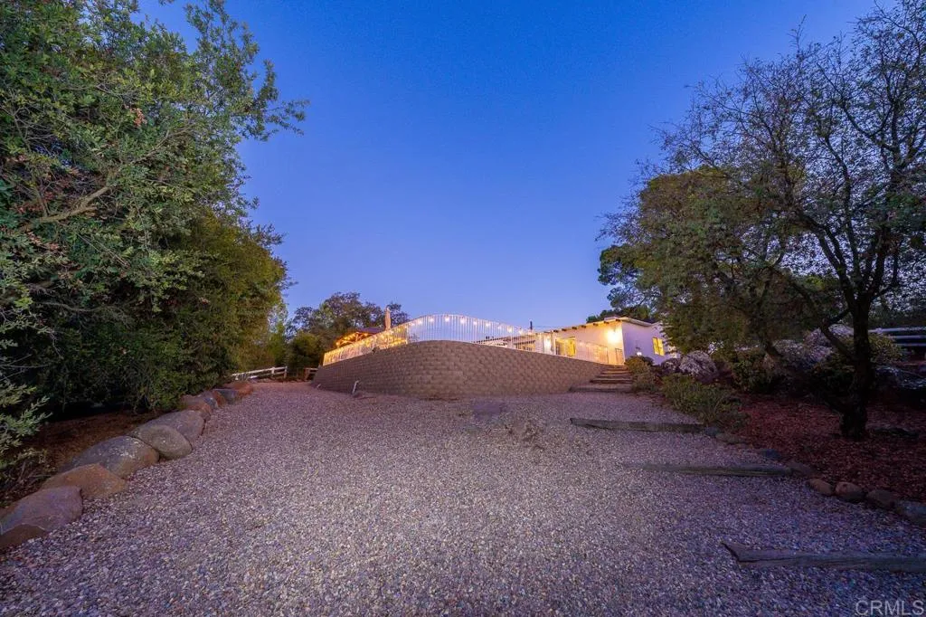 https://cdn.realtyfeed.com/cdn/127/306570591/d8e531ecd629a6beca9fe13923a38888.webp