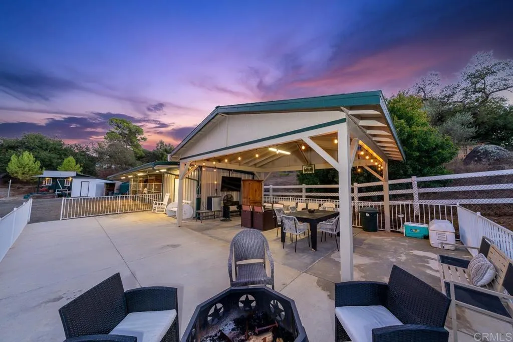 https://cdn.realtyfeed.com/cdn/127/306570591/fe57cd0790ad6f5e629ad3753178488c.webp