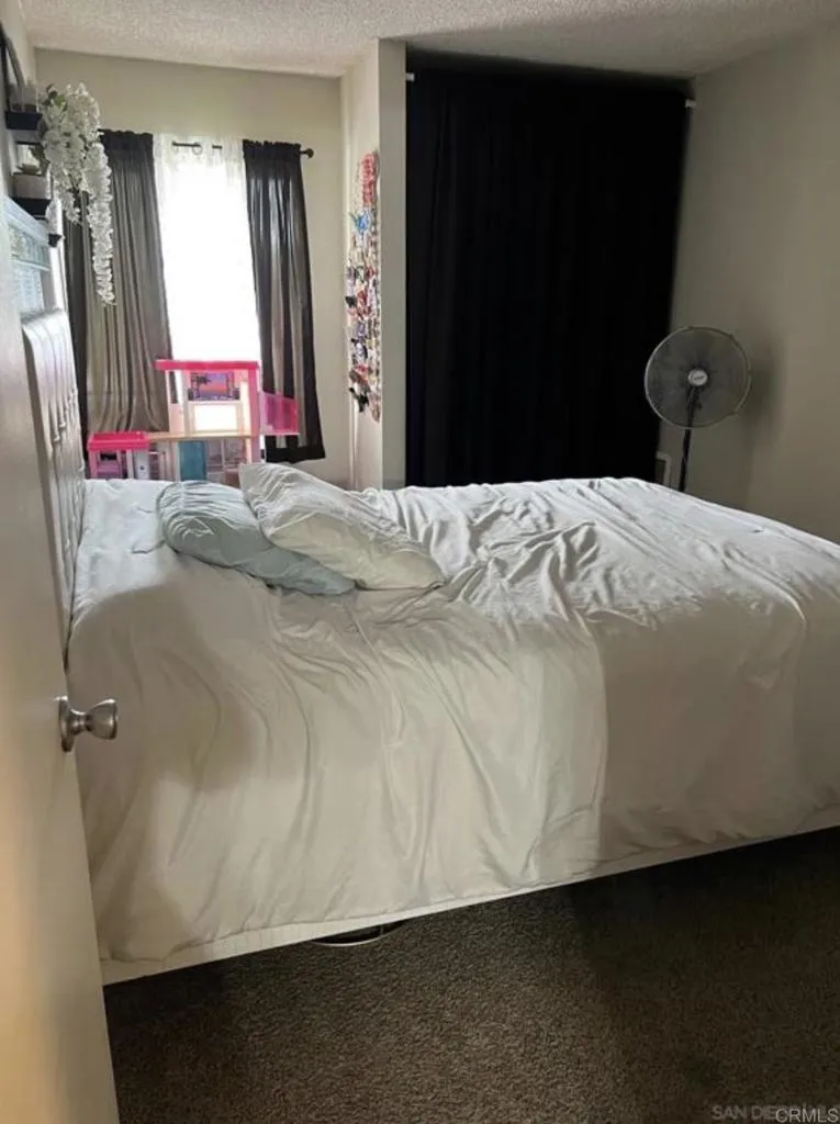 https://cdn.realtyfeed.com/cdn/127/306570601/d274d7ec2b43fb1428d1cd7239bd81b4.webp