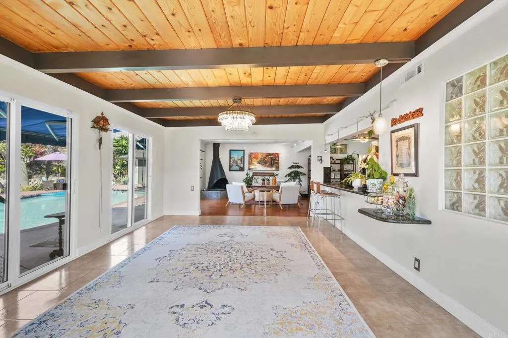 https://cdn.realtyfeed.com/cdn/127/306570617/01e19c731378c2c37e437025a6bb7a04.webp