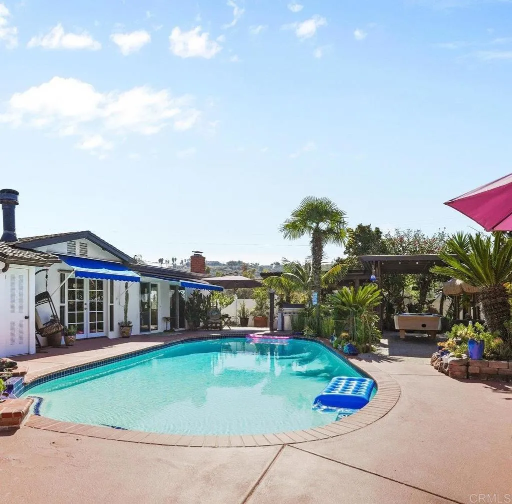 https://cdn.realtyfeed.com/cdn/127/306570617/454d7a2138d8f40765da3826b0c31b45.webp