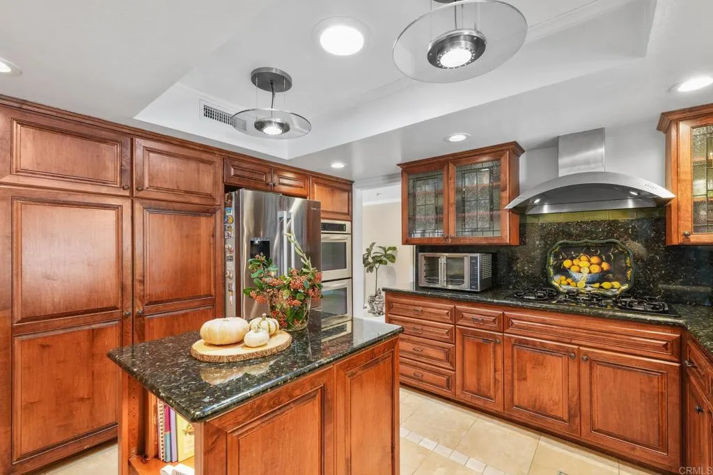 https://cdn.realtyfeed.com/cdn/127/306570617/b9992a727e68f562d72bde00d2f0999b.webp