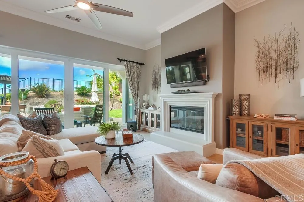 https://cdn.realtyfeed.com/cdn/127/306570667/96d368cf6822e774a392077d90133ae5.webp