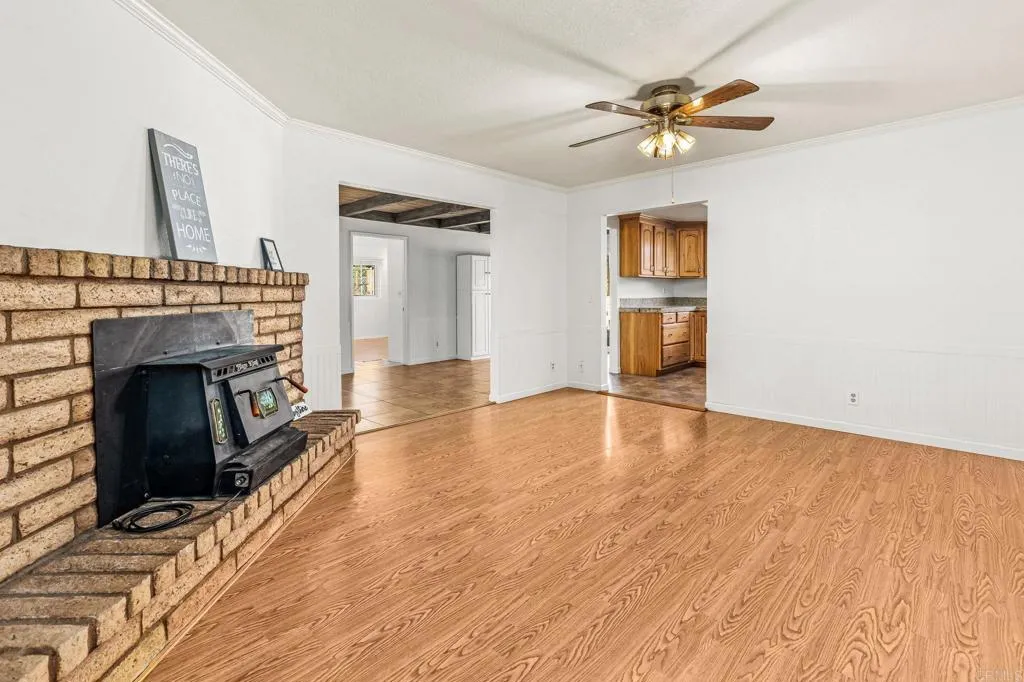https://cdn.realtyfeed.com/cdn/127/306570682/b7733d71f794901b19190b1e5cb437a0.webp