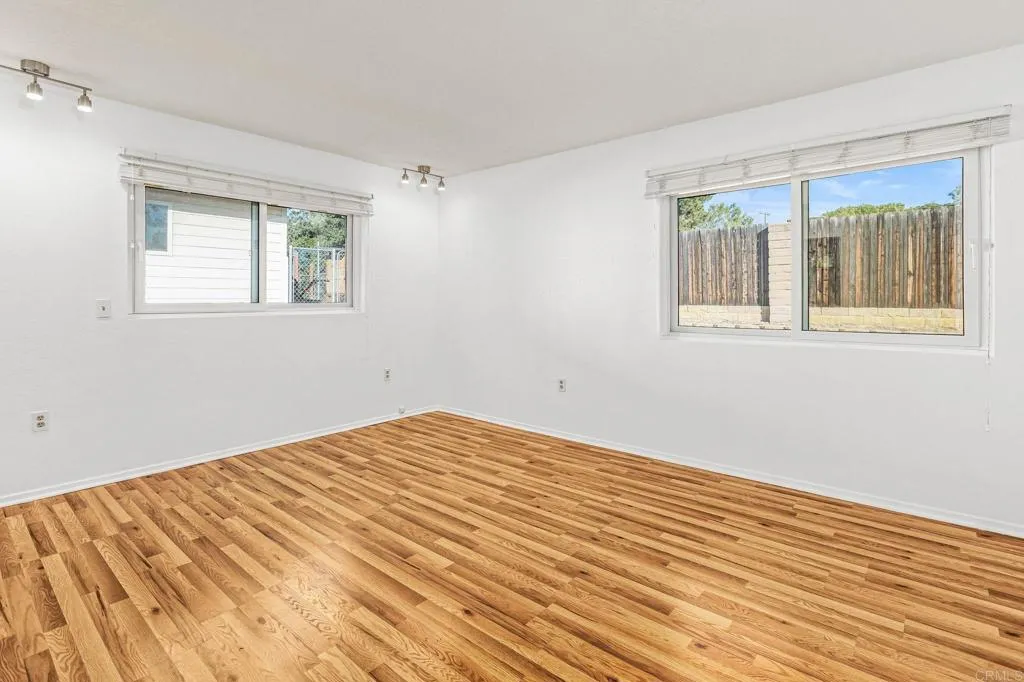 https://cdn.realtyfeed.com/cdn/127/306570682/d3a85c3af8bad39822e70c9d7de5ad23.webp