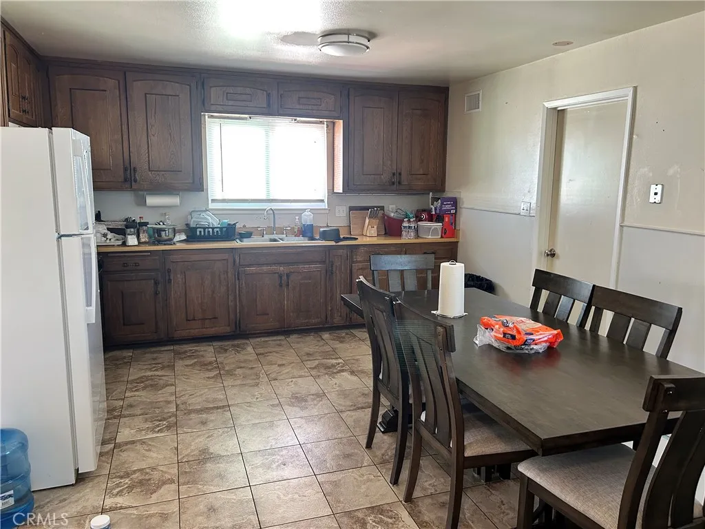https://cdn.realtyfeed.com/cdn/127/306570717/1dd2a0fd69ec6249687b5ba65776e3e4.webp