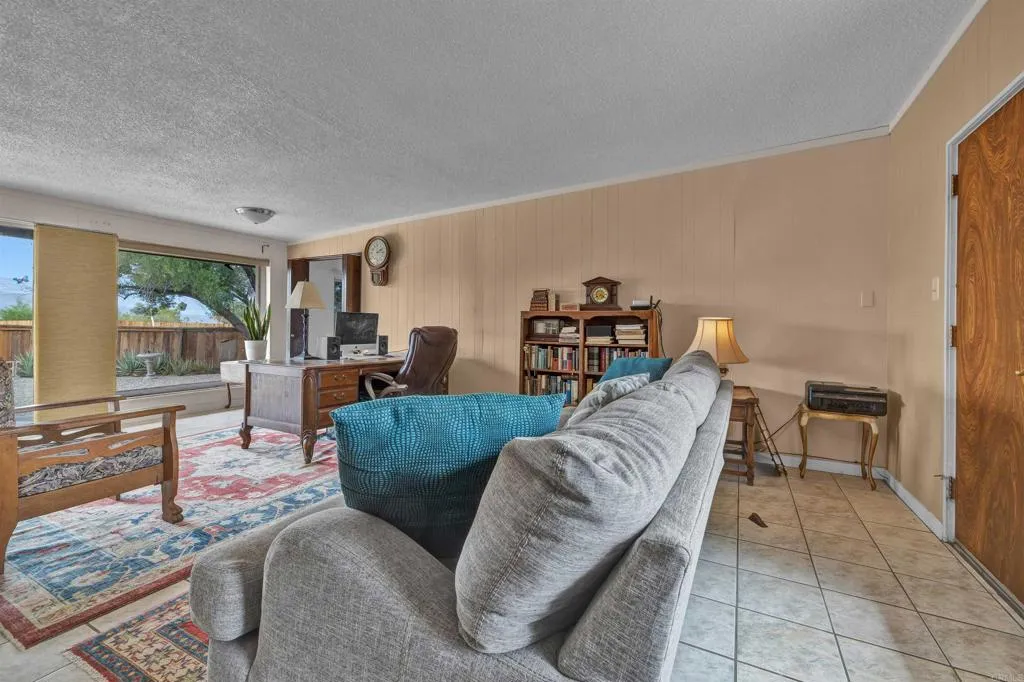 https://cdn.realtyfeed.com/cdn/127/306570756/a400a10fecd867756b3f405cb10b58b8.webp