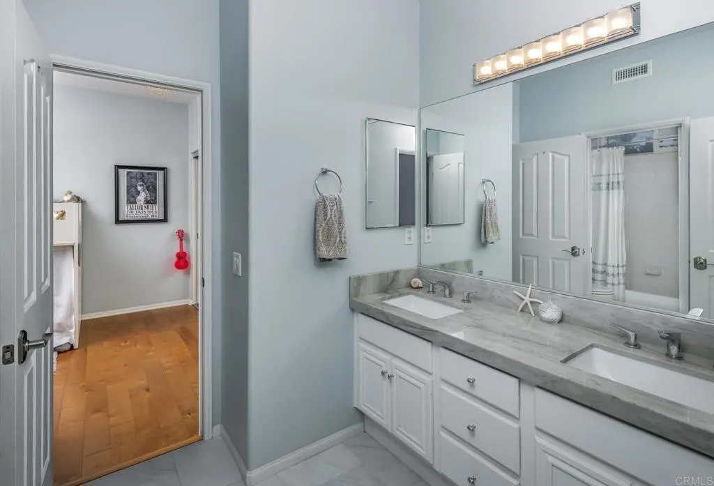 https://cdn.realtyfeed.com/cdn/127/306570759/c5d8d587dcf98bae06e74f742714317d.webp