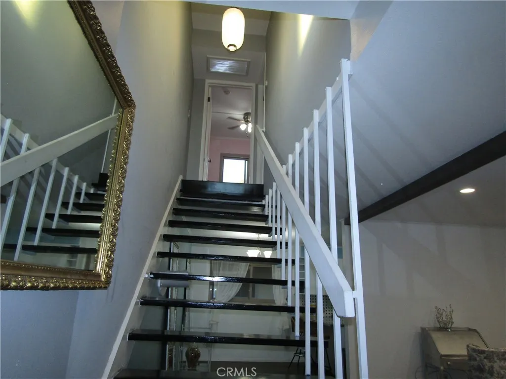 https://cdn.realtyfeed.com/cdn/127/306570876/8b363bb8b589860f24da8e97c7ee45b2.webp