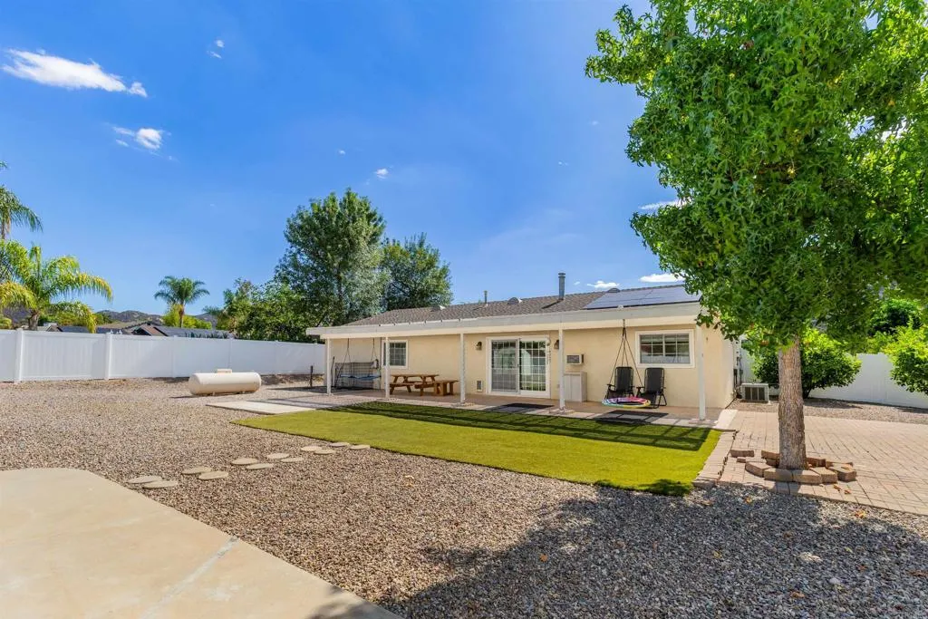 https://cdn.realtyfeed.com/cdn/127/306570932/9de44158985ff9e5499c3670f6baa18d.webp