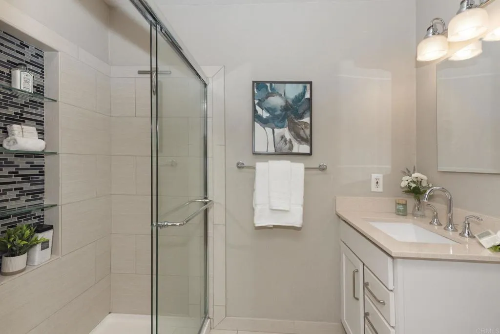 https://cdn.realtyfeed.com/cdn/127/306570963/8c3b25cef4955f6da1a0491d8c5aeff0.webp