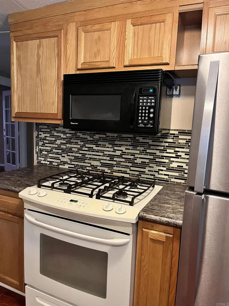 https://cdn.realtyfeed.com/cdn/127/306570997/4b46d43c36cee03c63ce13cdc63901d0.webp