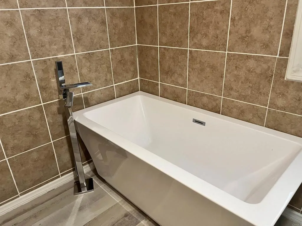https://cdn.realtyfeed.com/cdn/127/306570997/eb37e1ff87c9bfe56c7ba4b4e1fca059.webp