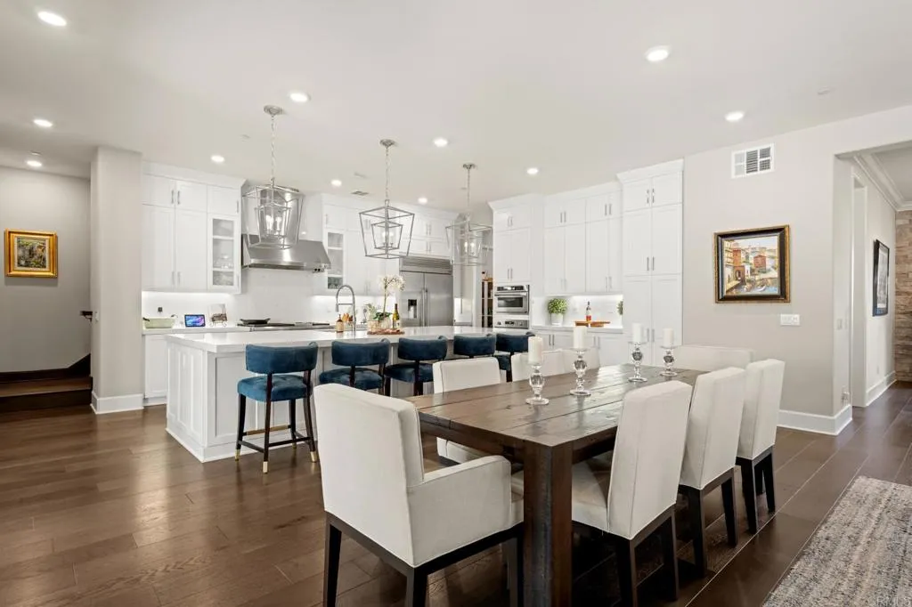 https://cdn.realtyfeed.com/cdn/127/306571075/7a951f97752581017c3d9d37cb430bd6.webp
