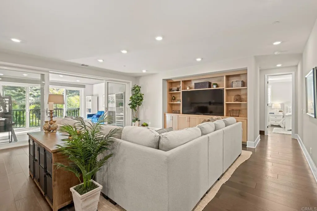 https://cdn.realtyfeed.com/cdn/127/306571075/ab881cca839dcee0c03b124d7337e53c.webp