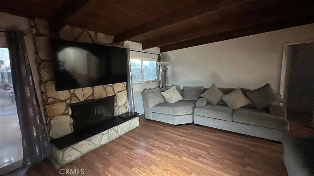 https://cdn.realtyfeed.com/cdn/127/306571169/367a2f0438ca8aff9b32baec1ee59a37.webp
