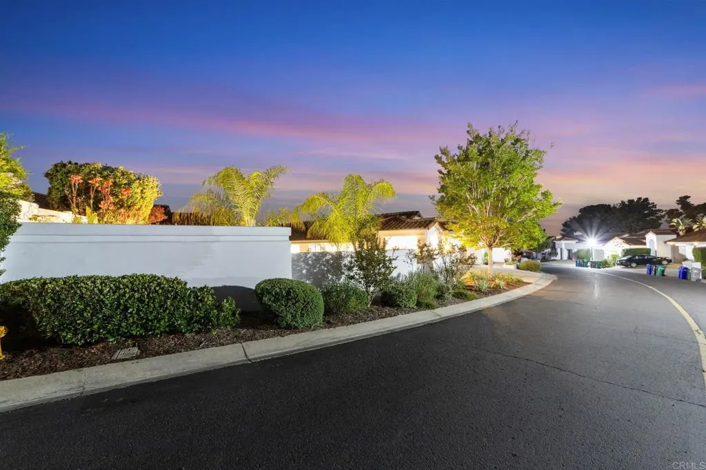 https://cdn.realtyfeed.com/cdn/127/306571174/e8d4a496ffdbc00958546f15ad6e5606.webp
