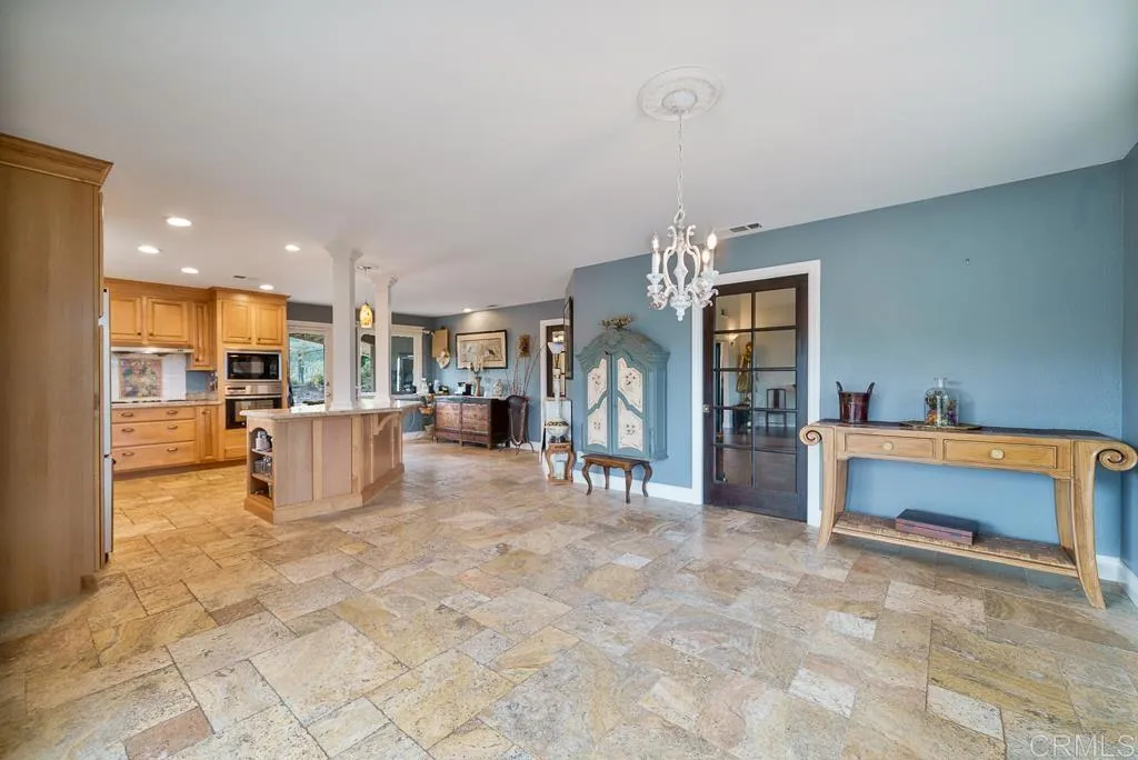 https://cdn.realtyfeed.com/cdn/127/306571217/4583e6b04764b457e8fe072f3bfd816a.webp
