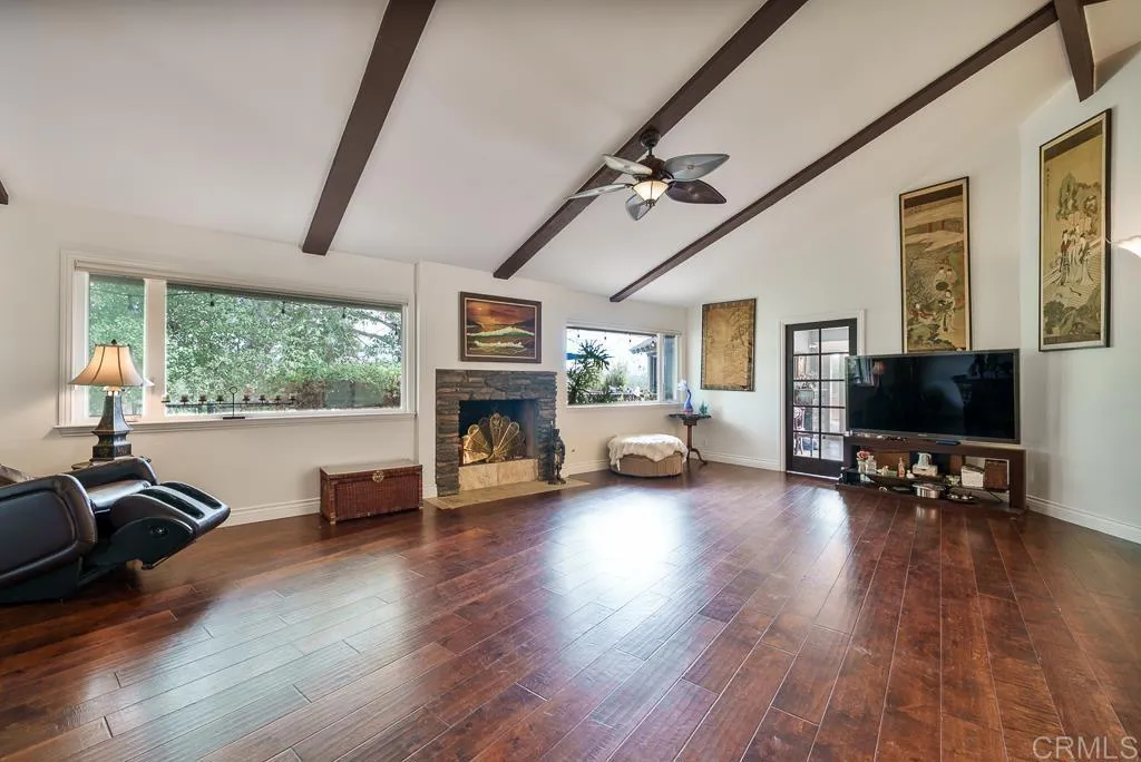 https://cdn.realtyfeed.com/cdn/127/306571217/6e48e96e316a35b5c2341ef8809a17d1.webp