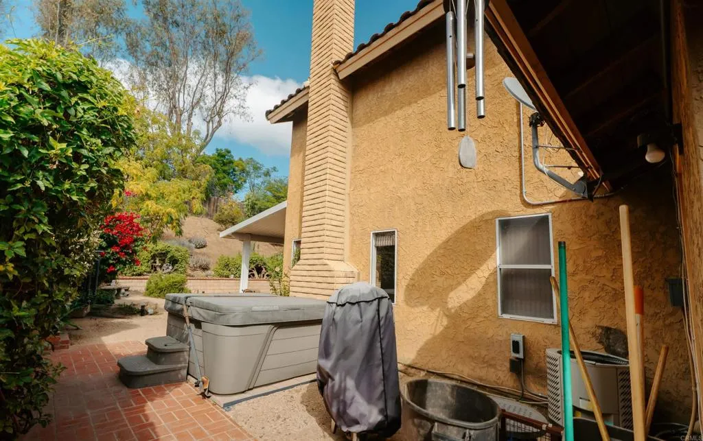 https://cdn.realtyfeed.com/cdn/127/306571221/7d2dc4ebf18791188fde535eb038f30d.webp