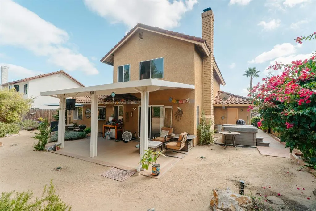 https://cdn.realtyfeed.com/cdn/127/306571221/993a0a5d556bbaa10730e87c98c2de7b.webp