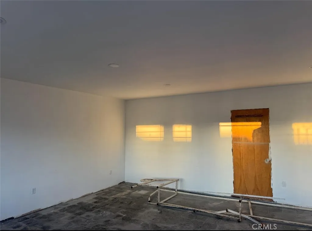 442 112th St West, Los Angeles, CA 90061 - Photo 4 of 7, Los Angeles, CA