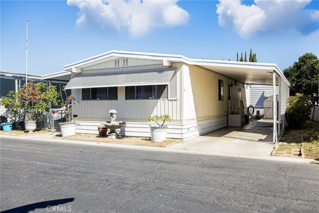 300 N Rampart Unit 79, Orange, CA 92868 - Main photo, Orange, CA