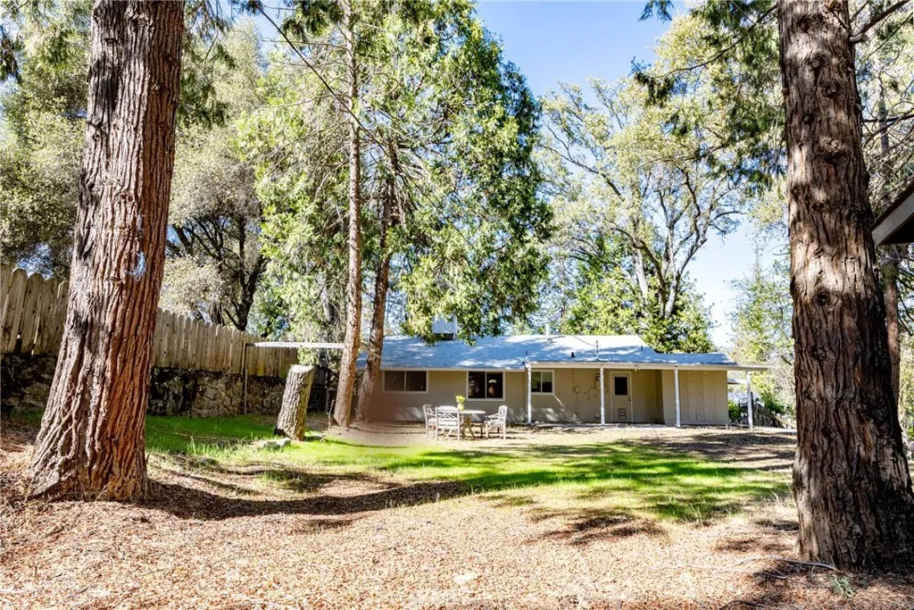 49820 Pierce Ct, Oakhurst, CA 93614 - Photo 2 of 42, Oakhurst, CA