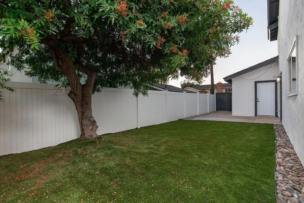 https://cdn.realtyfeed.com/cdn/127/306571450/4275f123a1bd29bfcbe66c04b29d1c5c.webp