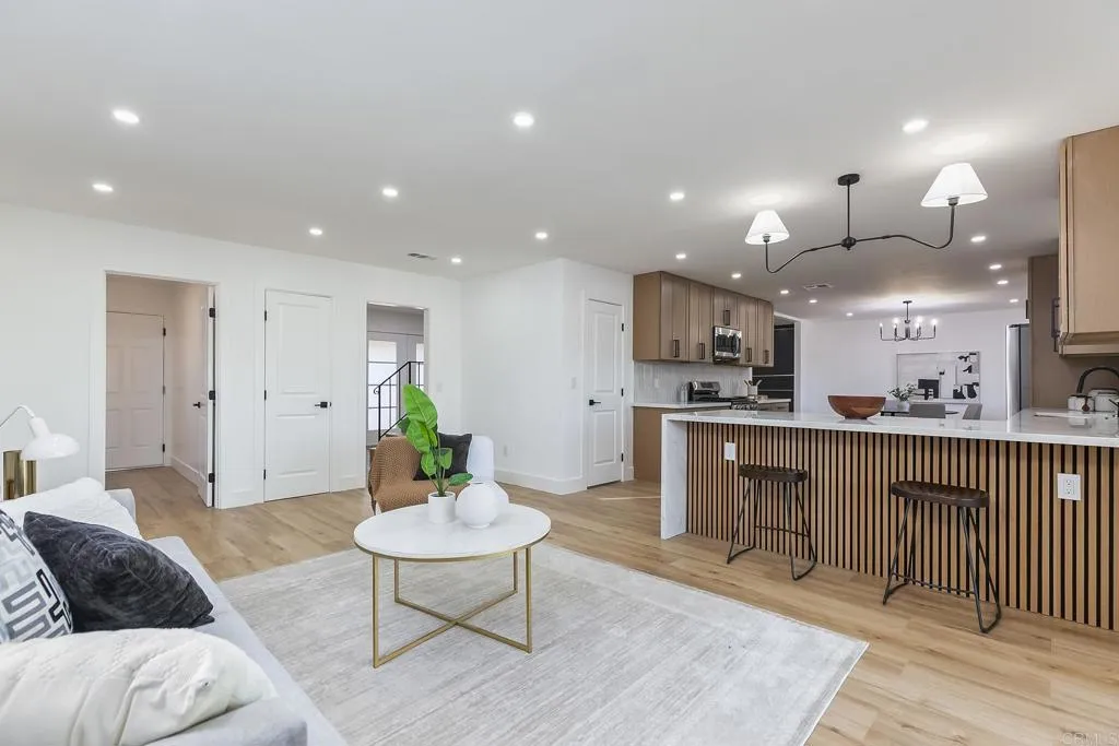 https://cdn.realtyfeed.com/cdn/127/306571450/ba0ad0eee77378cba83678a3cb489991.webp