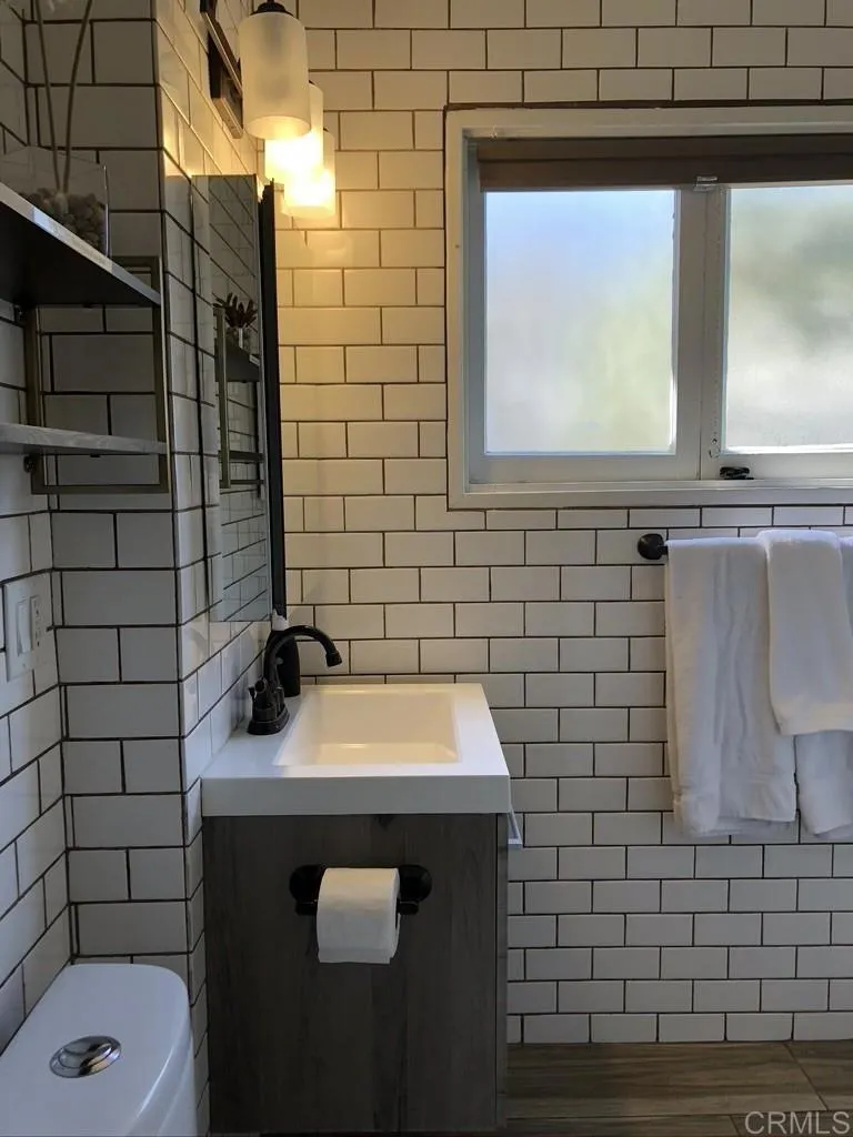 https://cdn.realtyfeed.com/cdn/127/306571519/329f59e37a1189c41c70b8b380ce2994.webp