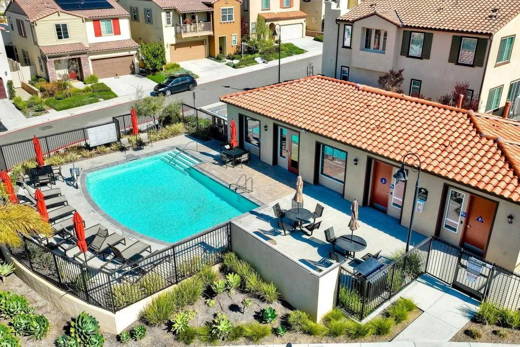 https://cdn.realtyfeed.com/cdn/127/306571616/546928257cca2be2db81c41f2277fb04.webp