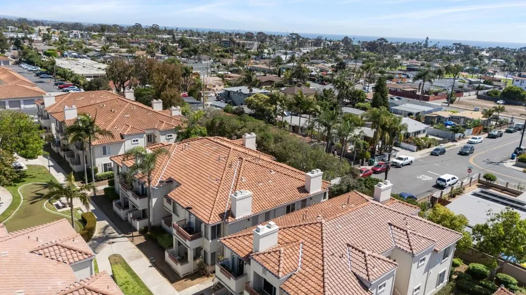 https://cdn.realtyfeed.com/cdn/127/306571664/48d78fa851ac84c48e043a3a977edb49.webp