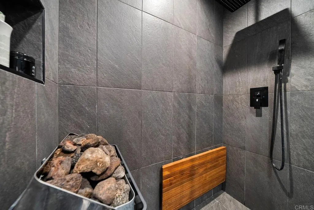 https://cdn.realtyfeed.com/cdn/127/306571719/16ccdff9cc9da80fe63a35c84c0c1c27.webp