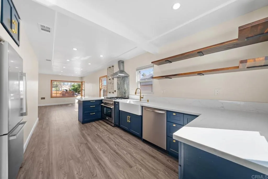 https://cdn.realtyfeed.com/cdn/127/306571719/358d8827394df887a4a1f6e1fec33cb2.webp