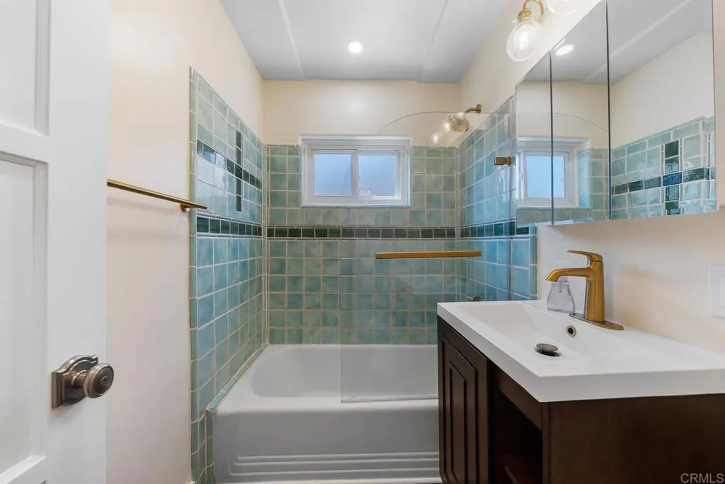 https://cdn.realtyfeed.com/cdn/127/306571719/55f8d665a99eb6d89ac7239527a6788b.webp
