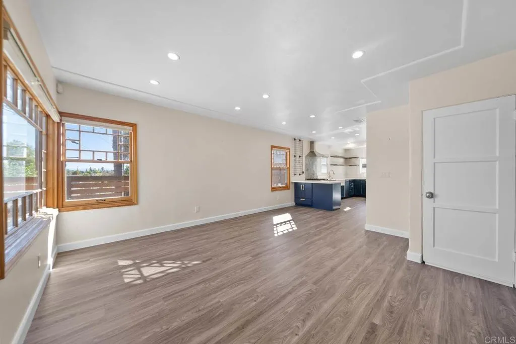 https://cdn.realtyfeed.com/cdn/127/306571719/7876d49c600c48118620c2b095a1ba43.webp