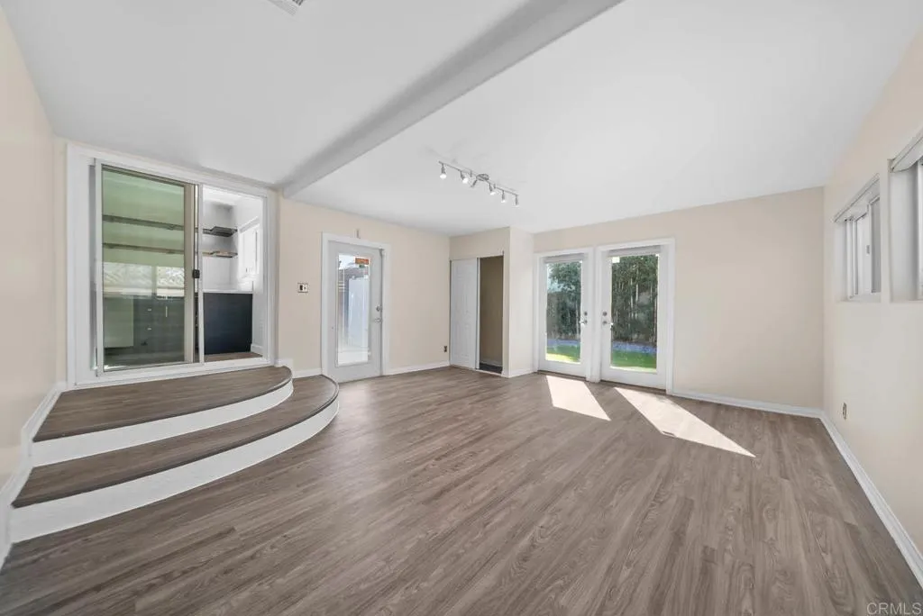 https://cdn.realtyfeed.com/cdn/127/306571719/b79745b1ce5ee3a6d99414a3fca35327.webp