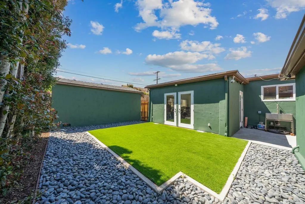 https://cdn.realtyfeed.com/cdn/127/306571719/c2f085e8fb7eaa94a599a3818424fb00.webp