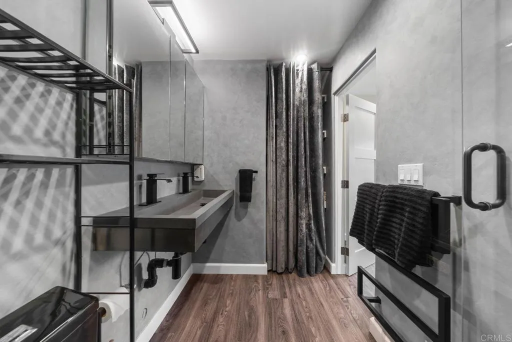 https://cdn.realtyfeed.com/cdn/127/306571719/edefbd2d29d726c74982cc827205cea0.webp