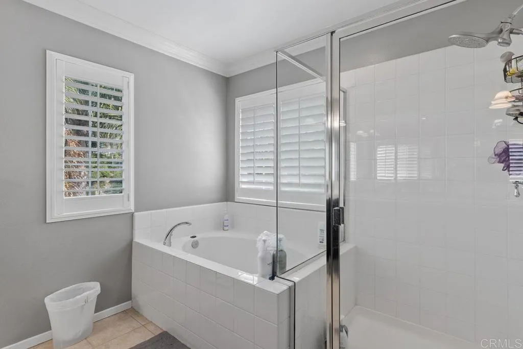 https://cdn.realtyfeed.com/cdn/127/306571724/8fae04852c9f40f0ad79a3ec2c44eecf.webp