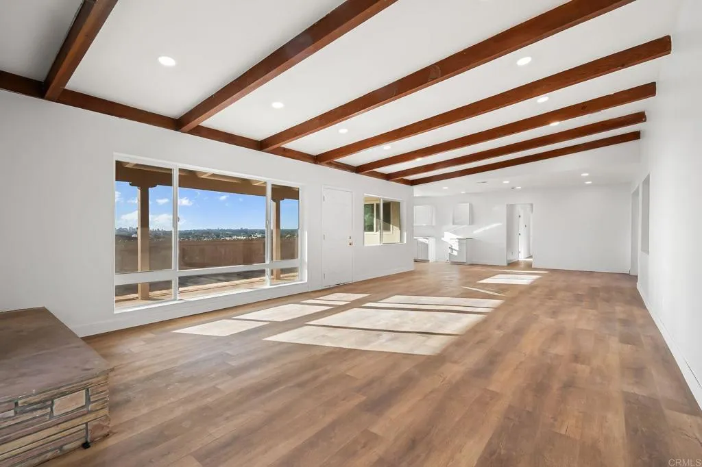 https://cdn.realtyfeed.com/cdn/127/306571788/525cefade4be4b908fc2846637f6356e.webp
