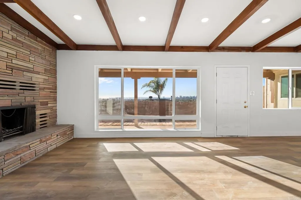 https://cdn.realtyfeed.com/cdn/127/306571788/60d7477a58ccb196e652d4d2fbd15c78.webp
