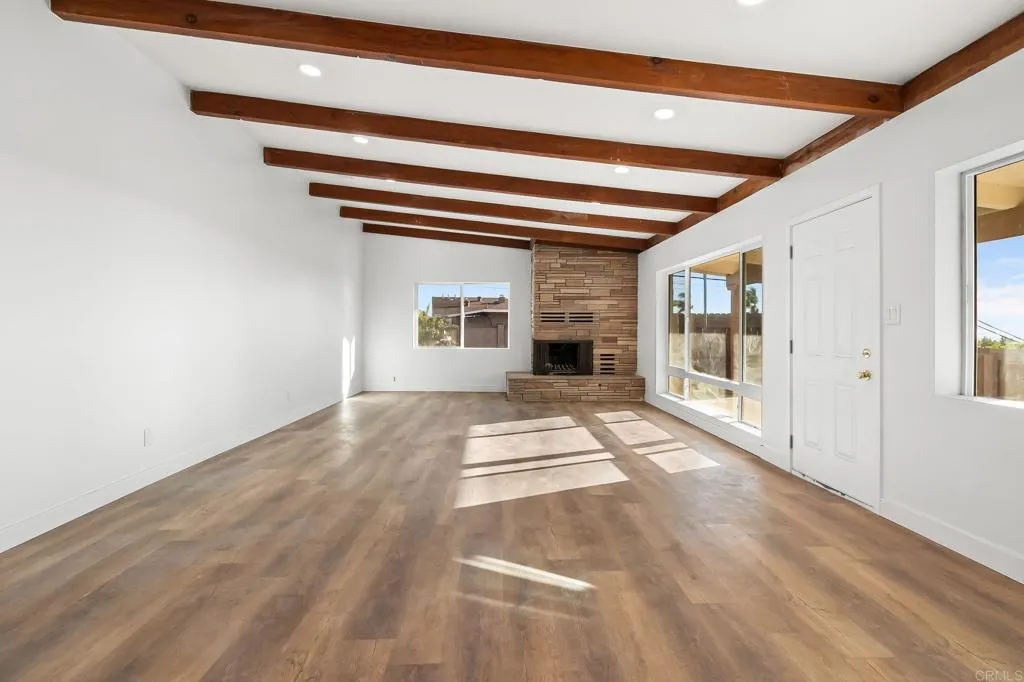 https://cdn.realtyfeed.com/cdn/127/306571788/a41597c37546276012ca4590b3fd89d0.webp