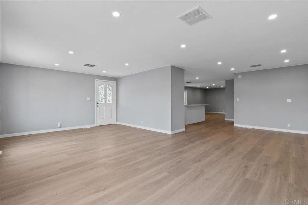 https://cdn.realtyfeed.com/cdn/127/306571830/599c5ba00958902f70ea4b2f6ce09663.webp