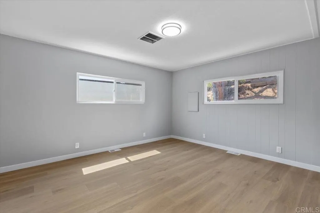 https://cdn.realtyfeed.com/cdn/127/306571830/638f88b7012246a830eb6f92b8afb6b2.webp