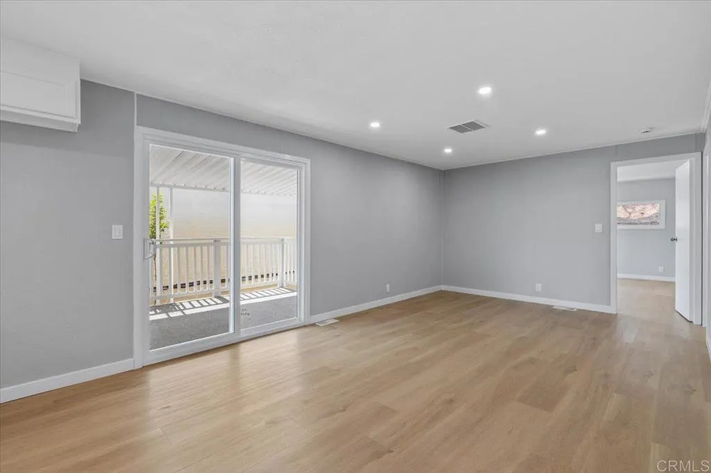 https://cdn.realtyfeed.com/cdn/127/306571830/74f181e5bac9f4f3265f5e31d1954b66.webp