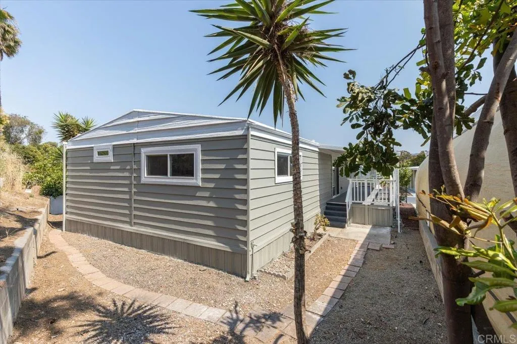 https://cdn.realtyfeed.com/cdn/127/306571830/f25a7191eae11c3d5db05b855da17c96.webp
