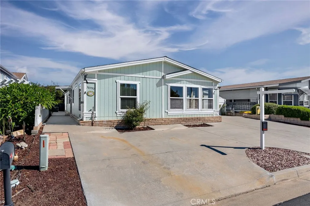 38350 Via Taffia, Murrieta, CA 92563 - Photo 2 of 44, Murrieta, CA