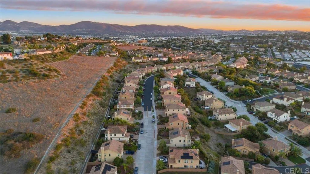 https://cdn.realtyfeed.com/cdn/127/306571851/df841dc9505d026ce5e578fb153827b1.webp